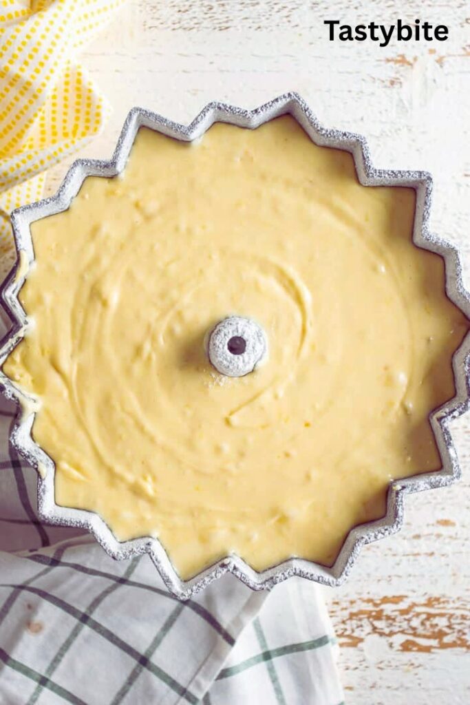 Cream cheese pineapple pound cake