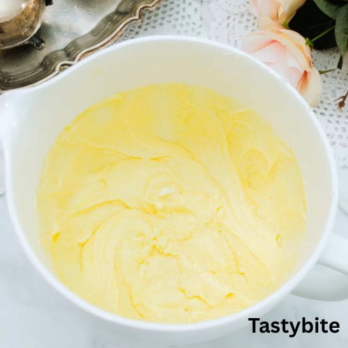 Vanilla buttermilk pound cake